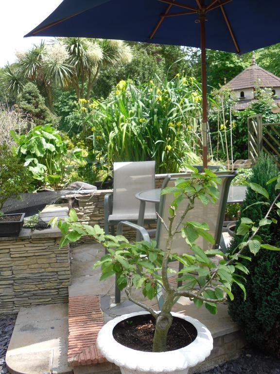 Crossways House Bed And Breakfast East Cowes Exteriör bild